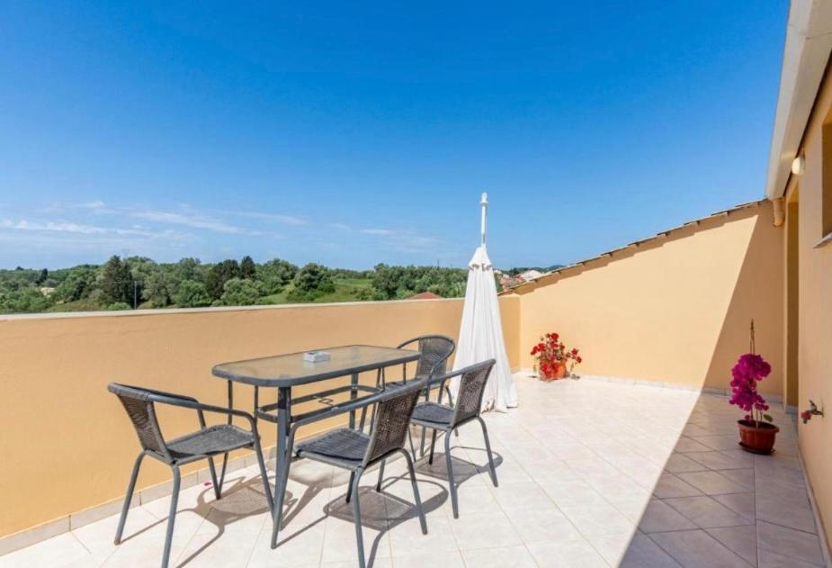 Apartamento La Soffitta Di Bampina Perivólion Exterior foto